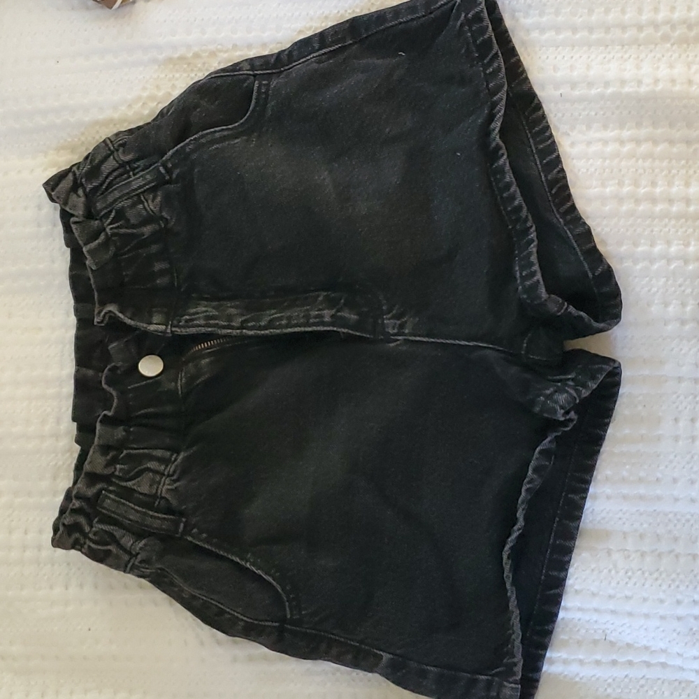 BDG pull on mom jean shorts